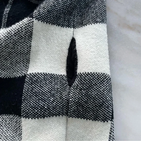 Fate Black and White Plaid Hooded Coat size S - Picture 5 of 5